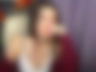 Live cam show with MilaLoona - Facial on Camsoda