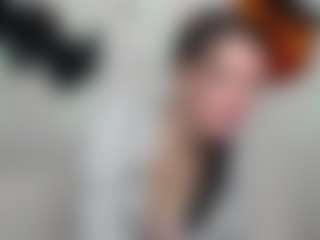 Live cam show with MilaLoona - Shaved on Camiplay Live