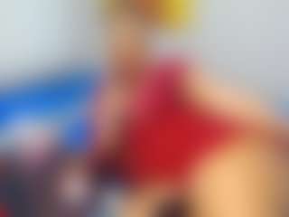 Live cam show with AMAZING-SHAZZ - Flashing on alttransgirls