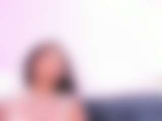 Live cam show with miiss-sofiii - Teen (18+) on StripNow