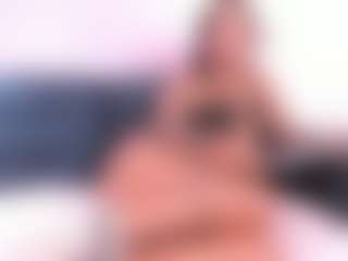 Live cam show with miiss-sofiii - Solo on Camsoda