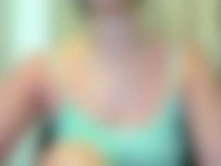 Live cam show with Celestee-pretty - Facial on Chatstar