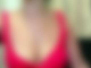 Live cam show with Celestee-pretty - White MILF on Camsoda | colombia