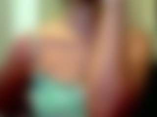Live cam show with Celestee-pretty - Average on Milfs Live