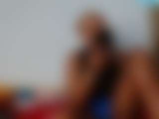 Blondq2003's Live Sex Cam Show
