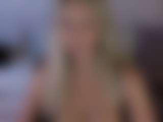 Live cam show with evarelusionj - Blonde Hair Middle Aged on Camsoda