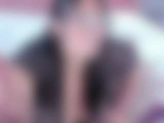 Live cam show with Amanda Cruz - Black on Free Soda
