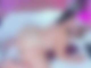 Amanda Cruz's Live Sex Cam Show