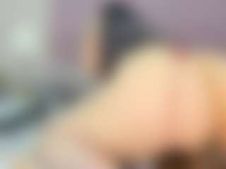 Vickyy Moore's Live Sex Cam Show