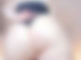 Vickyy Moore's Live Sex Cam Show