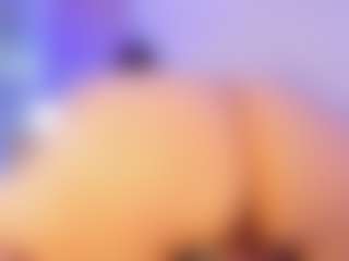 Vickyy Moore's Live Sex Cam Show