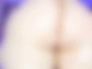Vickyy Moore's Live Sex Cam Show