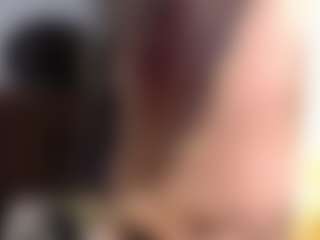 Live cam show with Ruby-Watson - Blonde Hair on Latina Girls