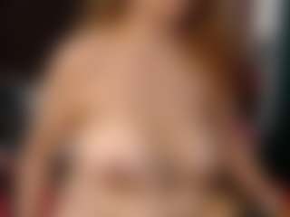 Live cam show with Ruby-Watson - Granny Blonde Hair on CamClone