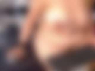 Performer in webcam MILF Ruby-Watson in streaming live