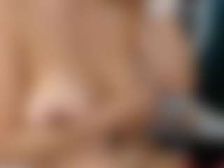 Live cam show with Ruby-Watson - Bikini on TeamSkeetLive