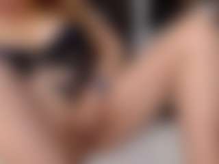 Live cam show with Ruby-Watson - Blonde Hair Curvy on TottyGirls