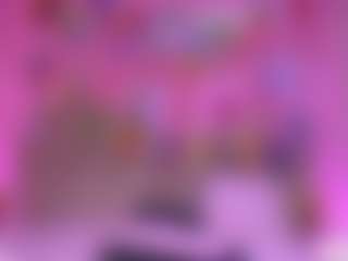 Live cam show with zoe-12 - Average on Camming Site