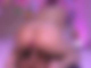 Live cam show with zoe-12 - Red Hair Middle Aged on Pornisteam.com
