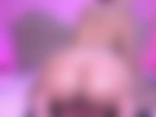 zoe-12's Live Sex Cam Show