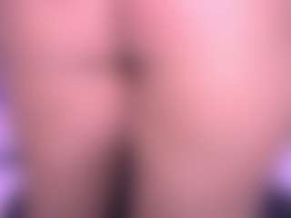zoe-12's Live Sex Cam Show