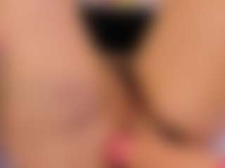 Live-camshow met EmmaRousel - Drinking op Camsoda