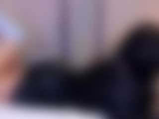 Live cam show with EmmaRousel - Domination on AdultVida.com
