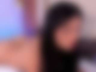 Live cam show with EmmaRousel - Public on StripNow