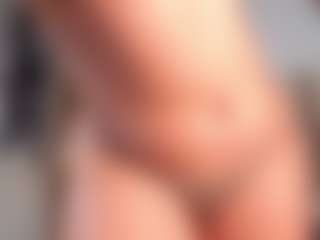EmmaRousel's Live Sex Cam Show