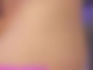 Live cam show with Linoshka - Nipple Piercings on Soda Cam