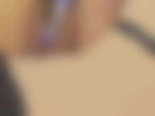 Live cam show with Linoshka - Average on Uber Horny