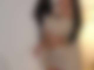 Live cam show with KatyeRave - Fit on Camsoda
