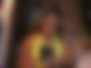 Live cam show with Hanna Chris - Hairy Pussy on CSO-WL