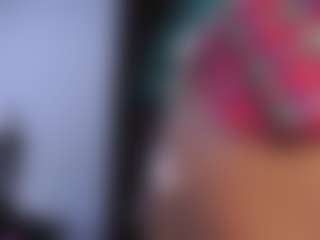 Live cam show with Hanna Chris - Control on Milf Play