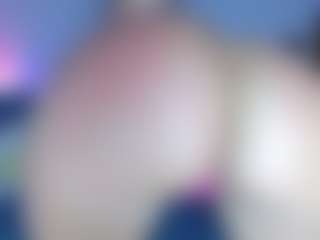 Live cam show with Natalie10G - Italian on AdultVida.com | italy