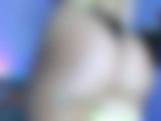 Live cam show with Natalie10G - Italian on intimatelivegirls.com | italy