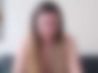 Live cam show with MaryHillx - Double Penetration on wildcum.com