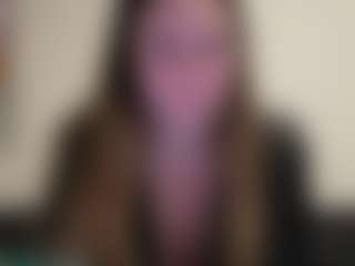 Live cam show with MaryHillx - Shaved Pussy on livesuperchat.net