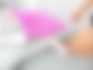 Live cam show with Aliicee-Green - Middle Aged on Camsoda