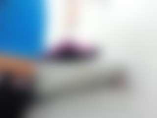 Live cam show with Aliicee-Green - Blonde Hair Middle Aged on https://playwithruby.com