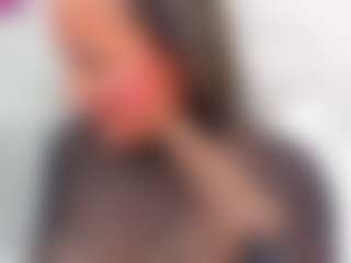 Live cam show with Aliicee-Green - Mature Young Adult on Dare Cams