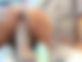 Live cam show with Aliicee-Green - Mature on SquirtSoMuch