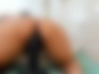 Live cam show with Aliicee-Green - Lush Mature on Camiplay Live