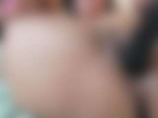 Show de cam en vivo con Aliicee-Green - Middle Aged en Camsoda