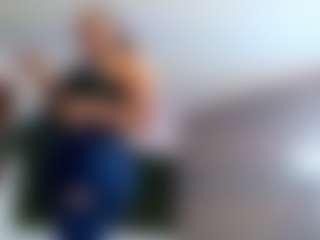 BLACK-ROSSE1's Live Sex Cam Show
