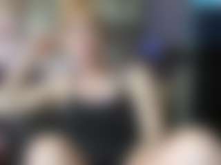 Live cam show with Daisy Chaotisex - 420 on Camsoda