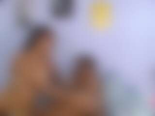 melanieandmajoo's Live Sex Cam Show