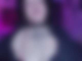 Live cam show with KENZIESHARIK - Belly on Milf Play