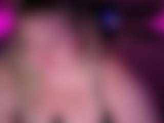 Piggy Rose 🐷🌹 MILF webcam performer live streaming
