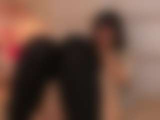 Live cam show with Aily Yozuko - Twerk Asian on Milf Play